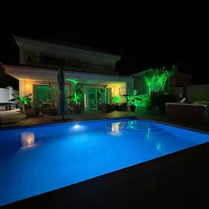  Villa Puerto Santiago: Luxury 5-bedroom With Pool And Disabled Access