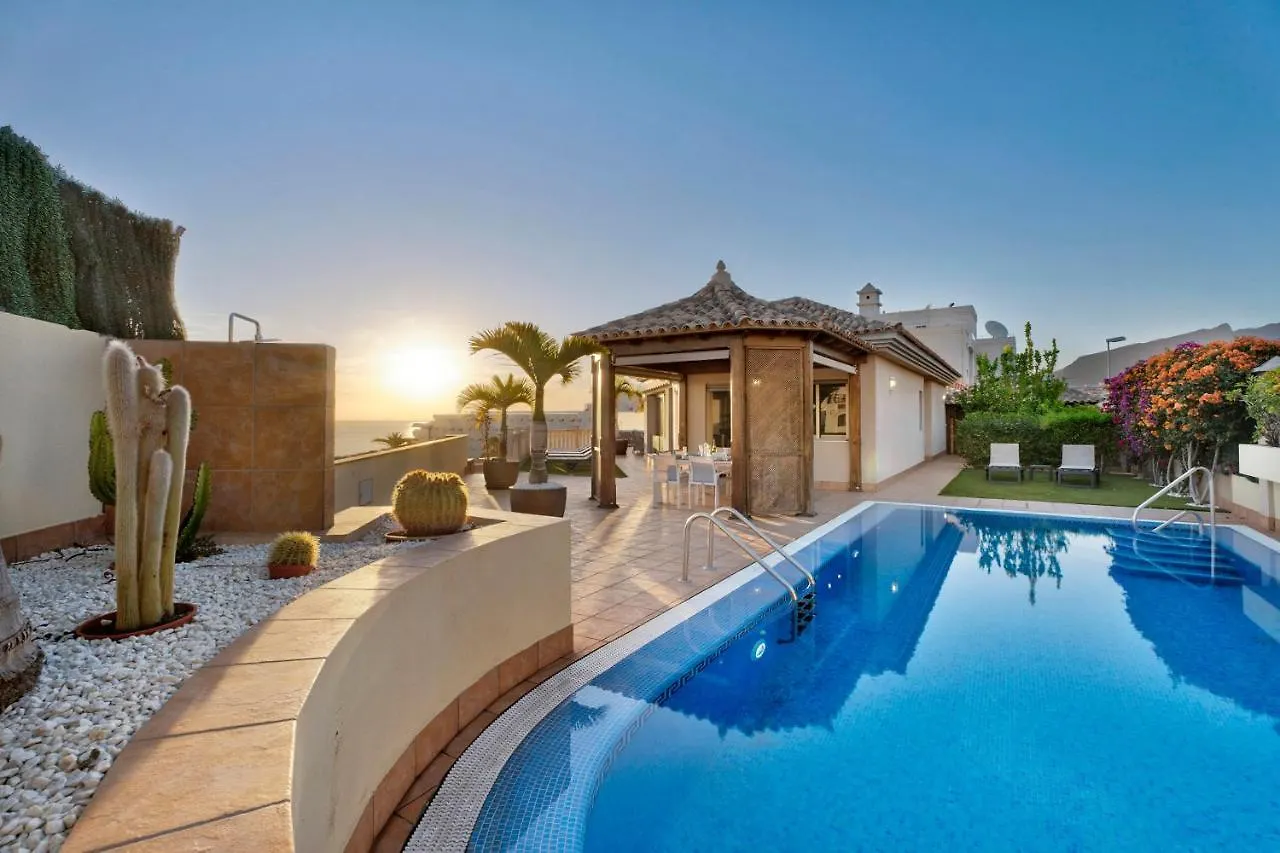 Villa Happy Holidays Pool Private Puerto de Santiago   Puerto de Santiago (Tenerife)