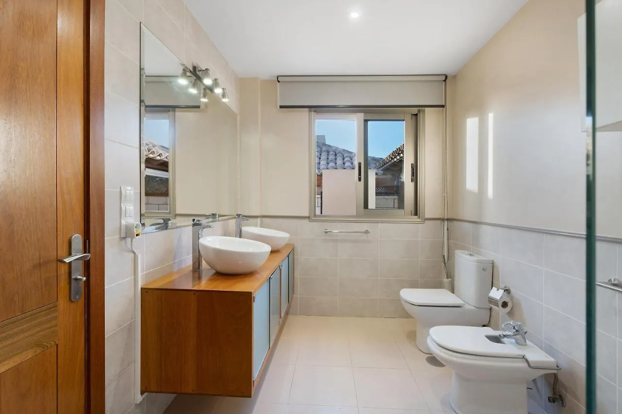 Villa Happy Holidays Pool Private Puerto de Santiago  Spanien
