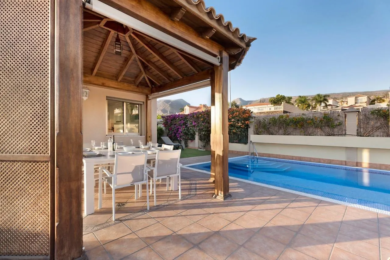 Villa Happy Holidays Pool Private Puerto de Santiago
